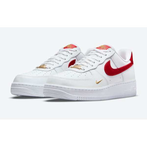 Tênis Nike Air Force 1 '07 Essential White Gym Red