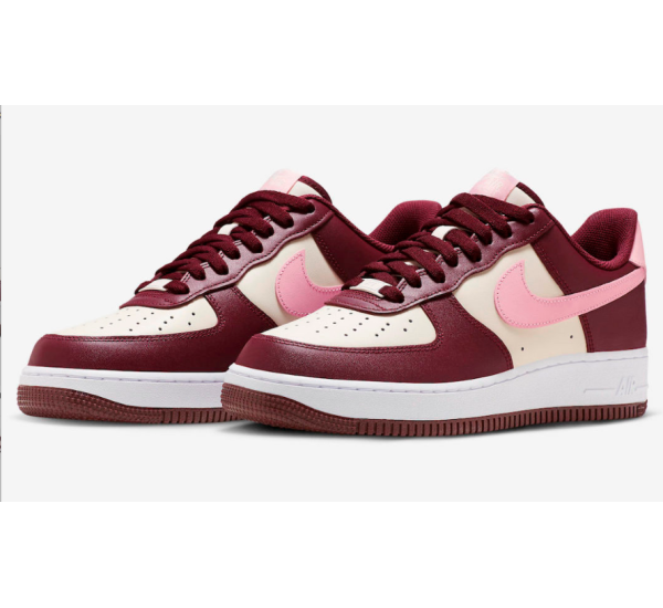 Tênis Nike Air Force 1 Low Valentines Day 2023