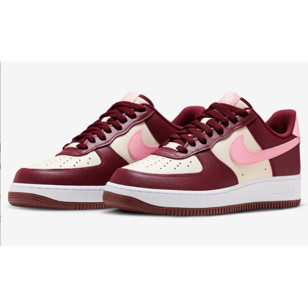 Tênis Nike Air Force 1 Low Valentines Day 2023