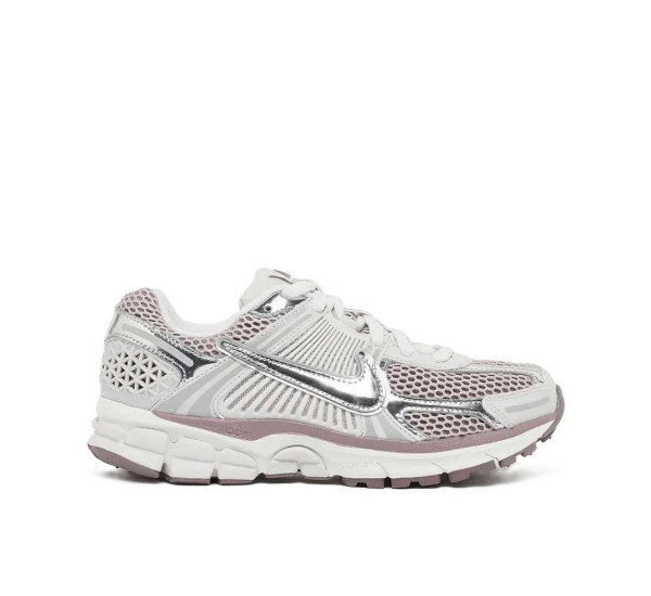 Tênis Nike Zoom Vomero 5 Metallic Silver Platinum...